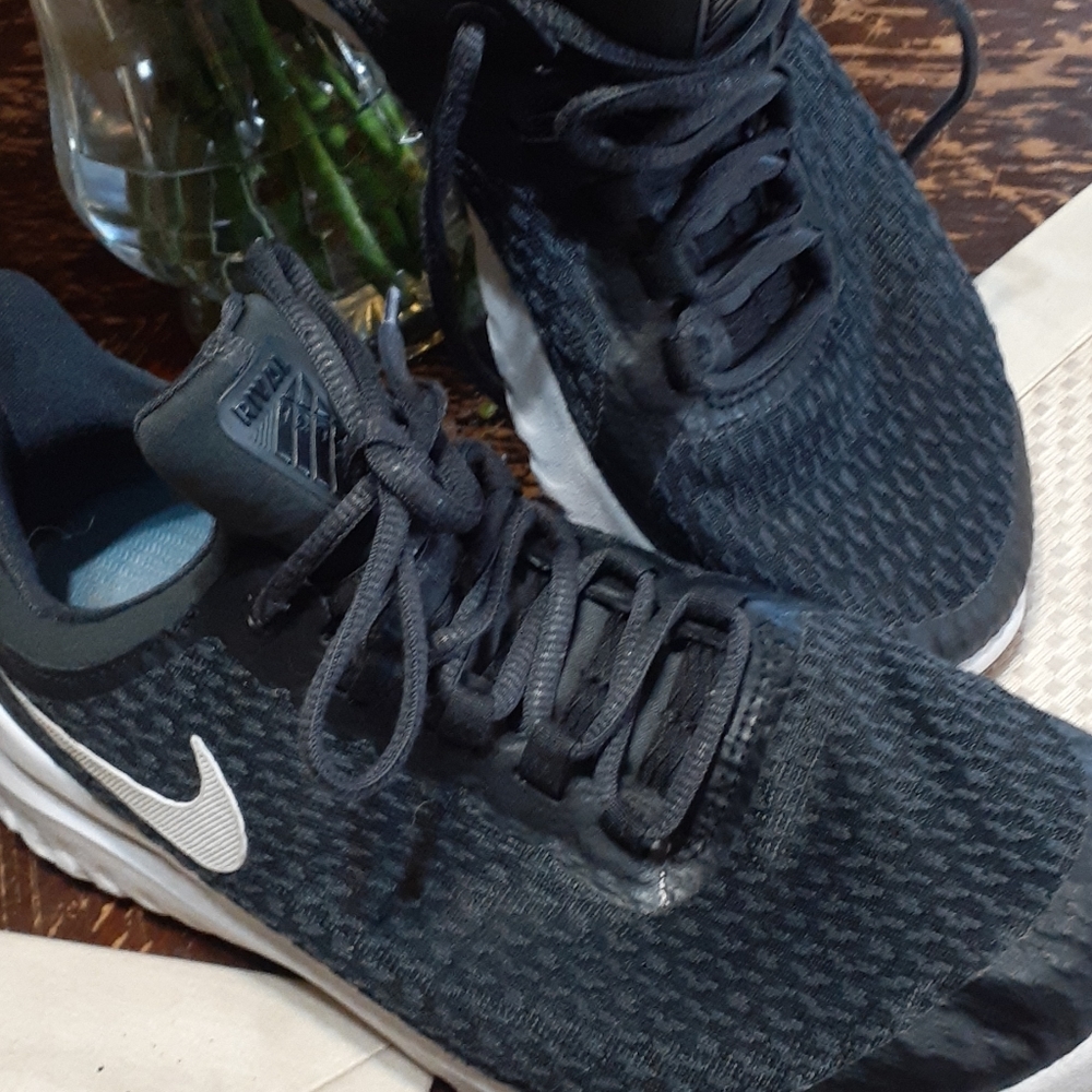Nike renew